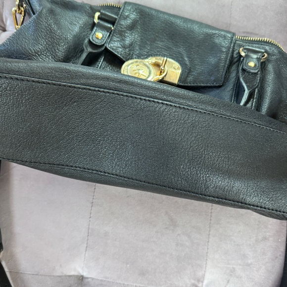 Rare Michael Kors Slouchy crossbody bag black/gold plated - Picture 4 of 5